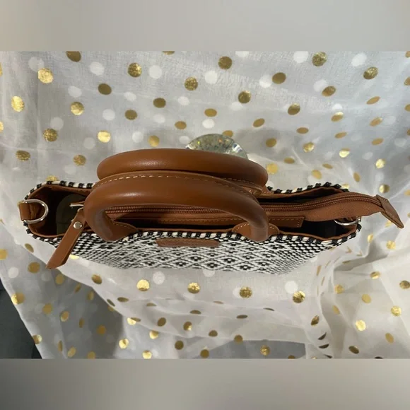 NEW PANDA SMALL WOVEN CROSSBODY BAG - TAN LEATHER - Picture 11 of 17